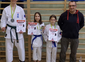 Medale naszych uczniów w karate!